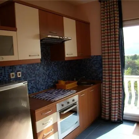 Danijela Tomicic Apartment Lopar